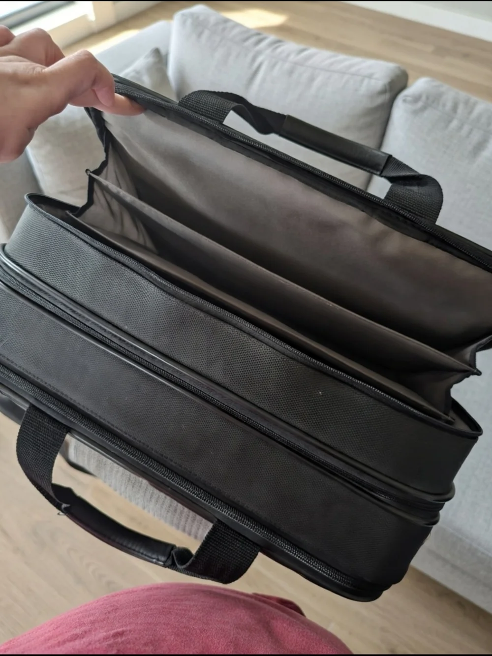 Samsonite Classic Laptop Briefcase - Perfect Travel Bag Heavy Duty 17